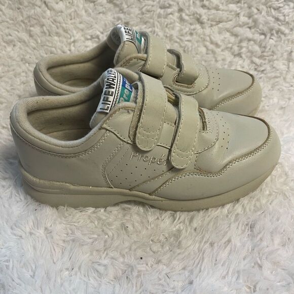 Propet Men's Life Walker Strap Comfort Walking Shoes Leather Beige Size 7 - Picture 1 of 11
